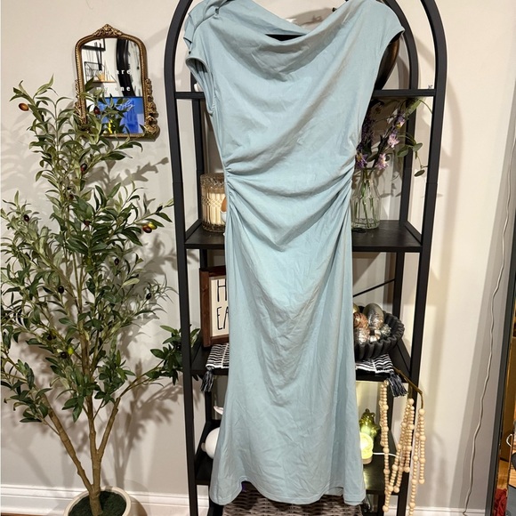 Nikki Lund Midi dress size large - Picture 7 of 10